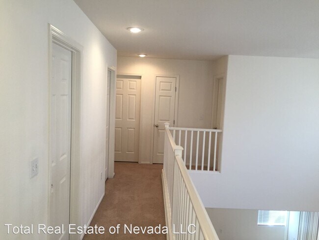 Building Photo - 3 br, 2.5 bath House - 5055 Dodge Ridge Av