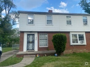 Building Photo - 15786 Meyers Rd