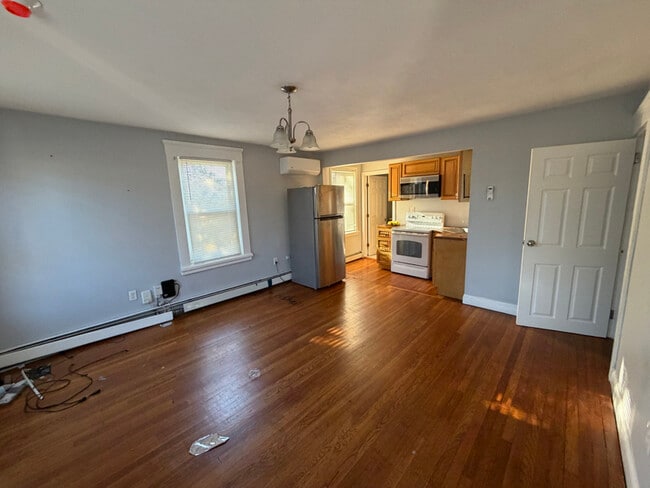 Foto del edificio - 319 Admiral St