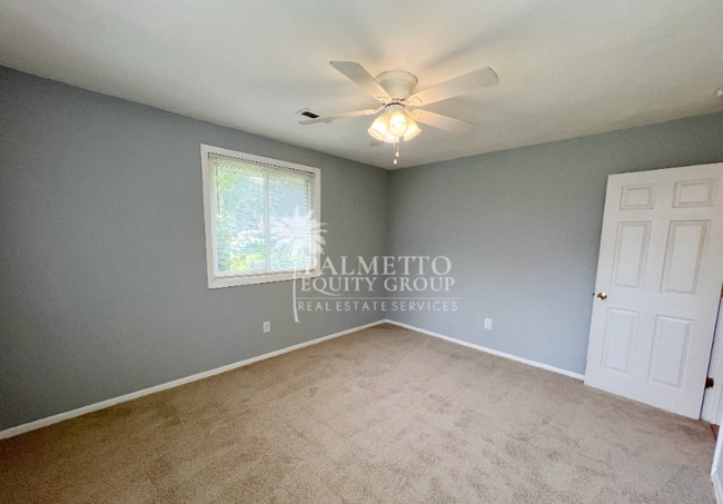 Building Photo - 2304 Madre Pl