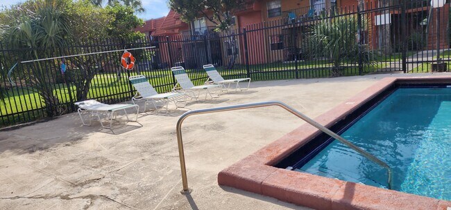 Foto del edificio - 6931 SW 129th Ave