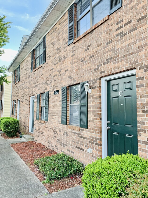 Primary Photo - 124 Hillridge Ct