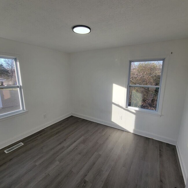 Foto del edificio - 166 E 16th St