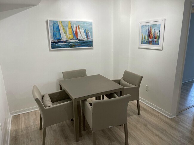 Foto del edificio - 600 S Dixie Hwy