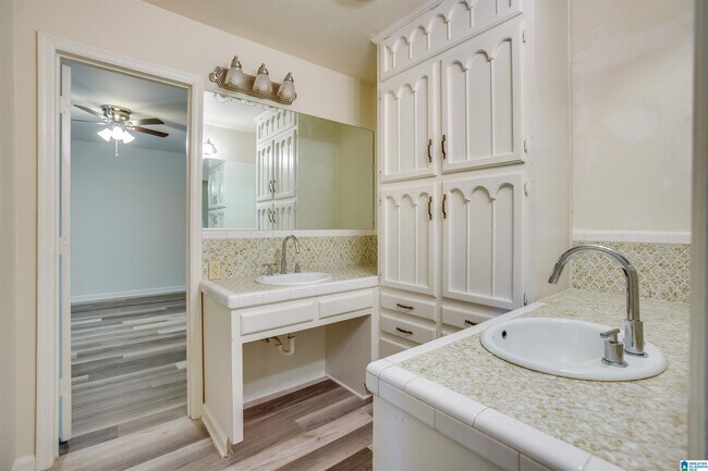 Foto del edificio - 488 Cardinal Cove Cir