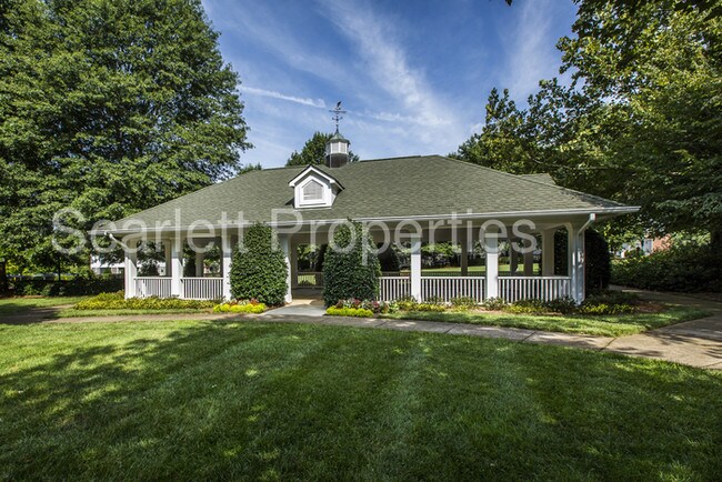 Building Photo - 18001 Delmas Dr