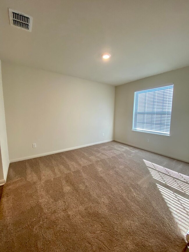 Building Photo - **1595/Month** Far West San Antonio!