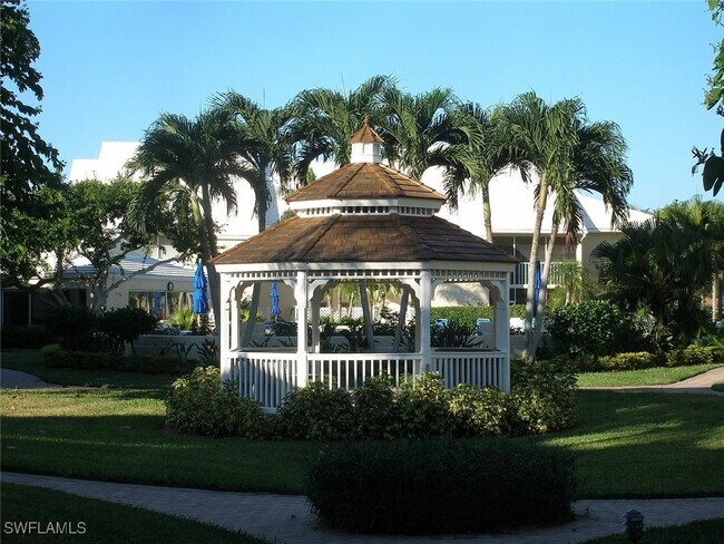 Foto del edificio - 5809 Glencove Dr