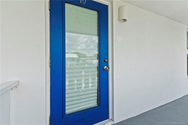 Foto del edificio - 2929 SE Ocean Blvd