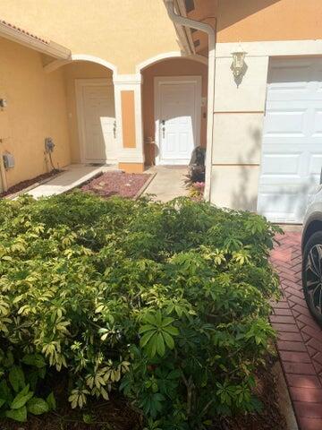 Building Photo - 6606 Catalina Ln
