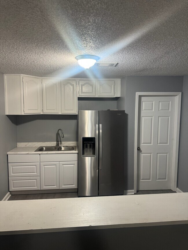 Foto del edificio - 516 S Hennessey St