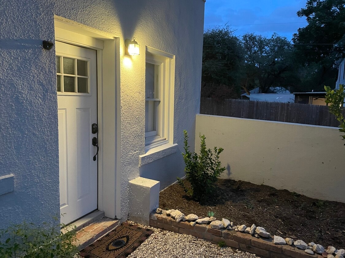 203 W Mulberry Ave, San Antonio, TX 78212 House Rental in San Antonio