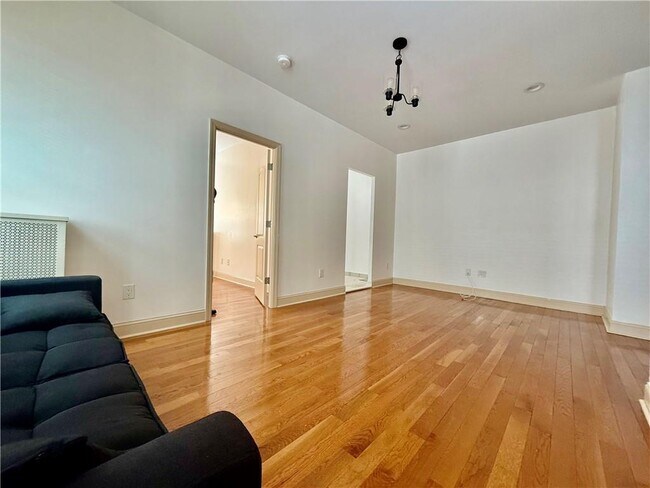 Foto del edificio - 1732 62nd St