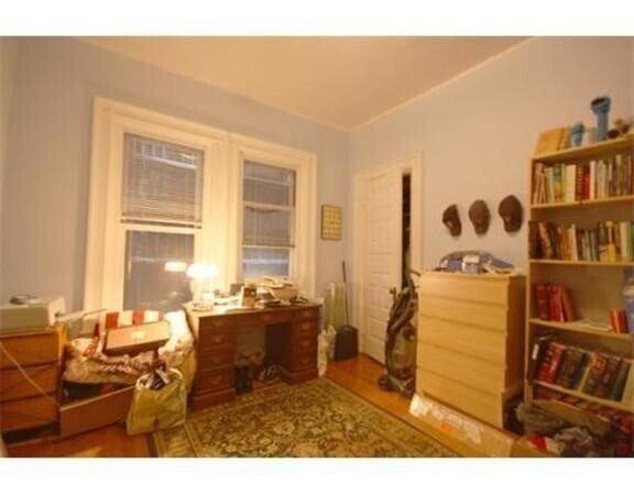 Building Photo - 259 Beacon St