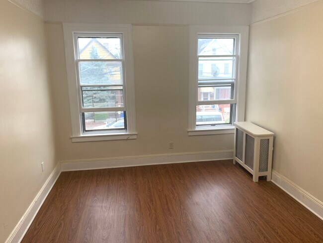 Foto del edificio - 1050 E 94th St