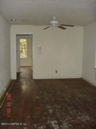 Foto del edificio - 918 Cornwallis Dr