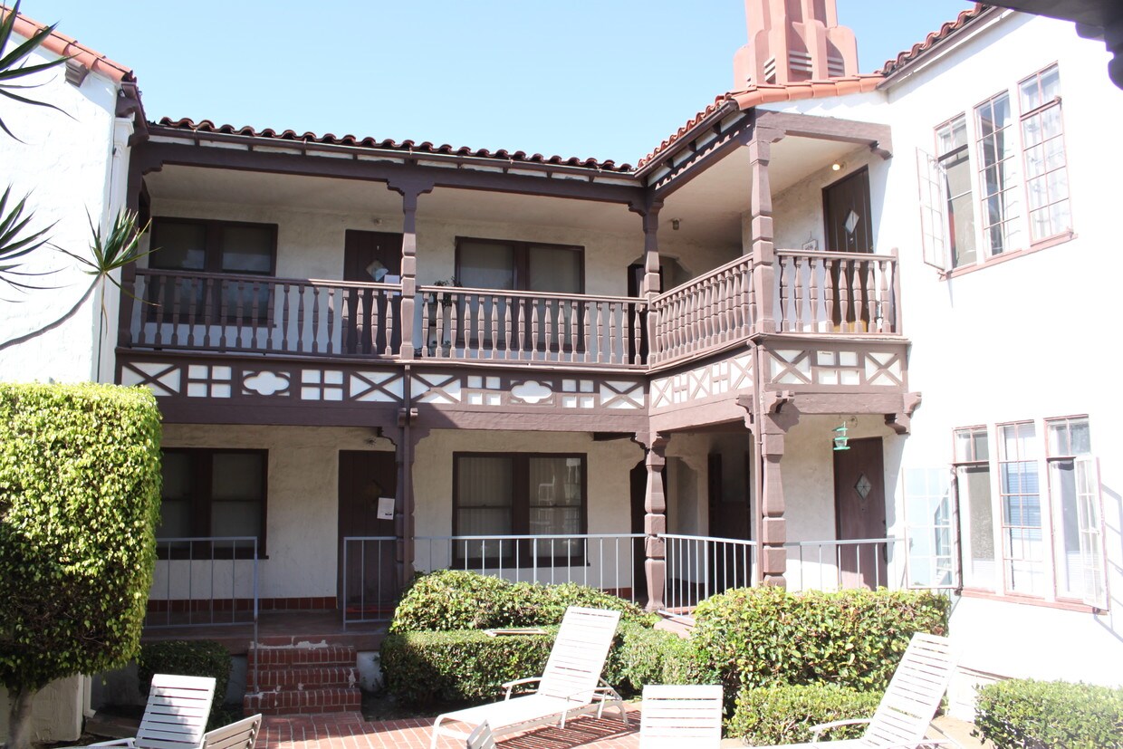 Primary Photo - 3800 E Ocean Blvd