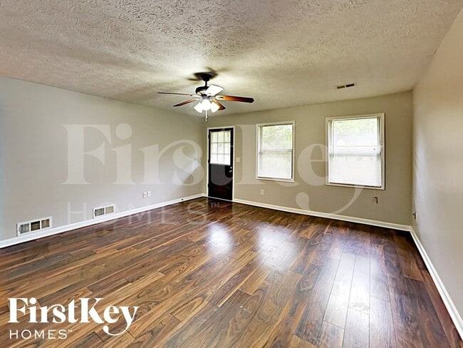 Foto del edificio - 1793 Merry Oak Rd SW