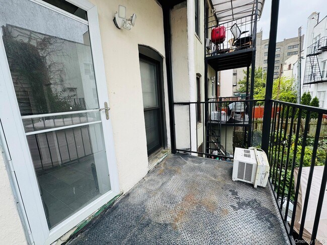 Foto del edificio - 25-38-38 22nd St