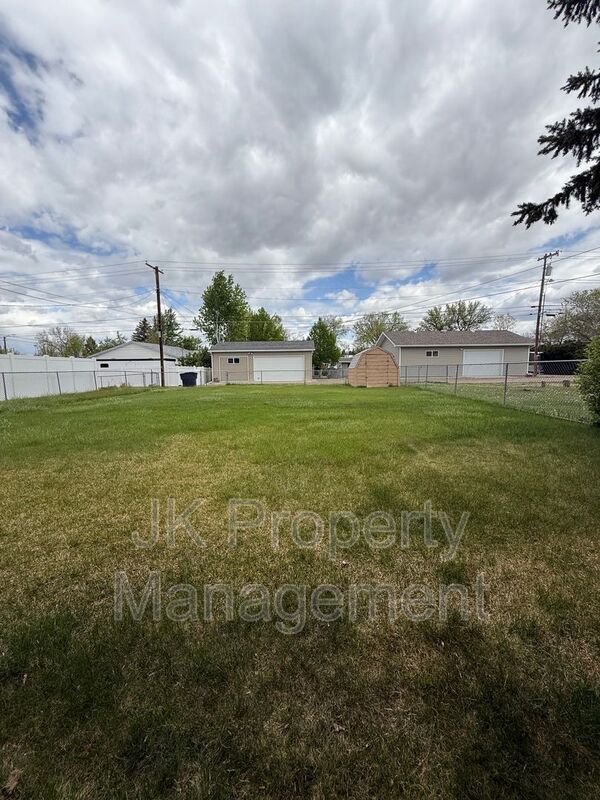 Foto del edificio - 3005 7th Ave N