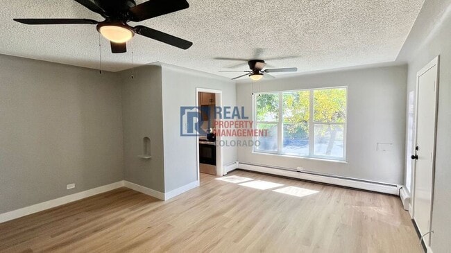 Foto del edificio - 3301 W Cedar Ave