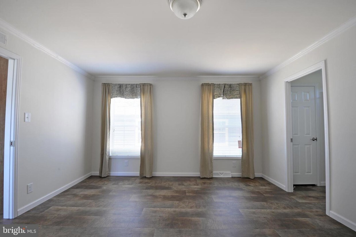 Foto principal - 3122 Irish Hill Rd