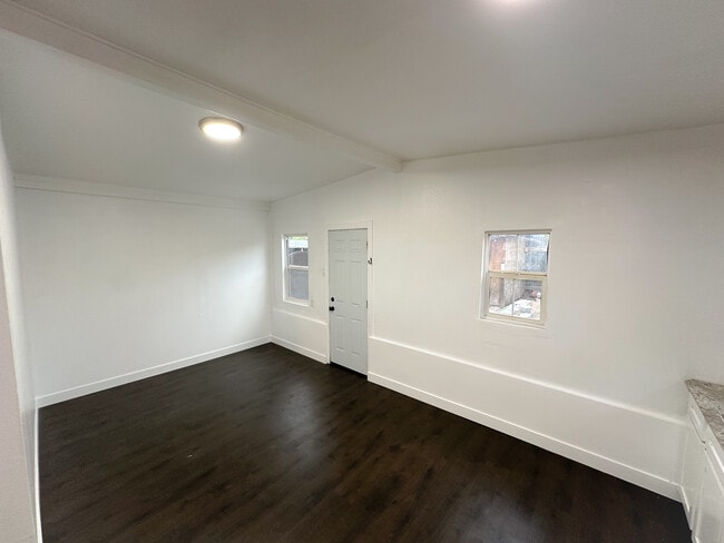 Building Photo - 9189 Cll Vejar