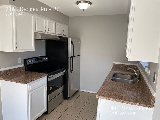 Foto del edificio - 2163 Decker Rd