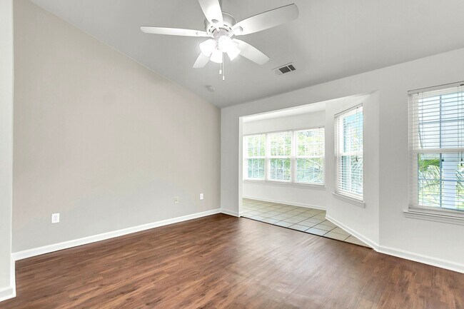 Building Photo - 188 Midland Pkwy
