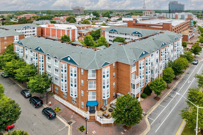 Building Photo - Heritage at Settlers Landing Apartments