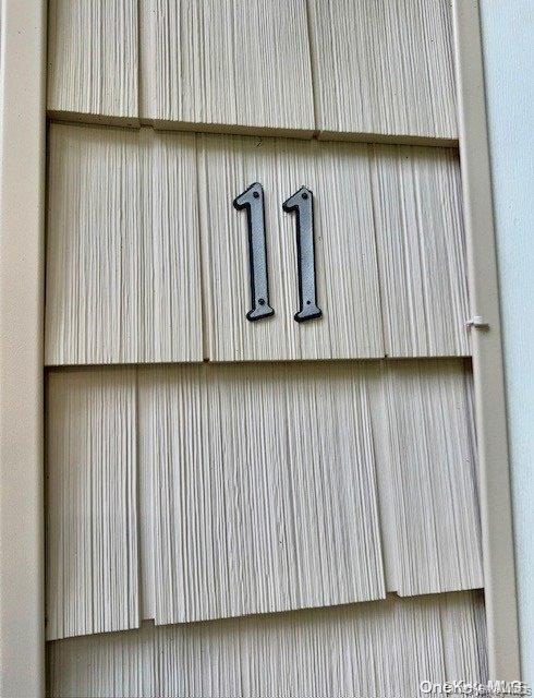 Building Photo - 11 Valley Rd