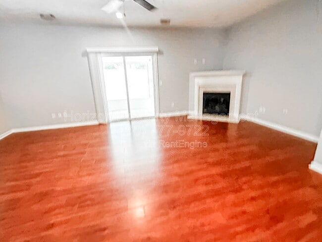 Building Photo - 19 Pearl Chambers Dr