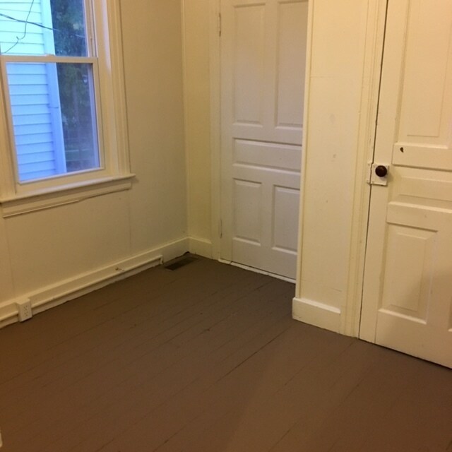 Foto del edificio - 4 Bed/1.5 Bath House, Yard-York City SD