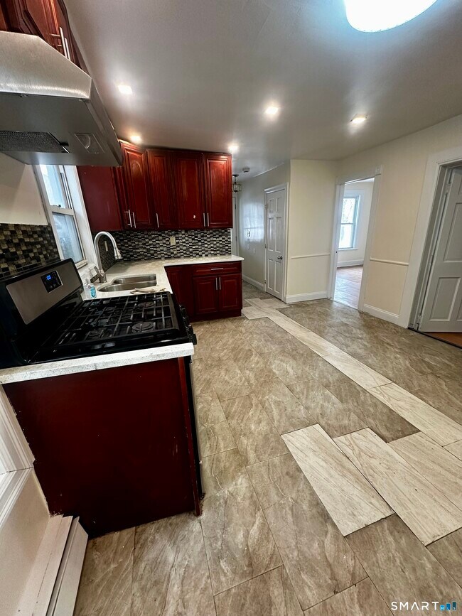 Foto del edificio - 147 Helen St