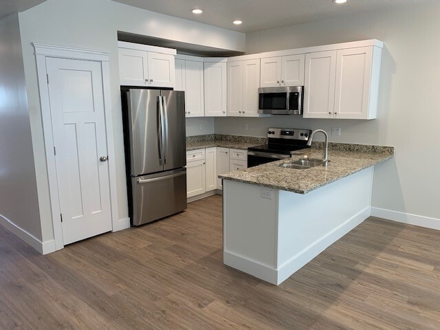 Building Photo - Riverstone