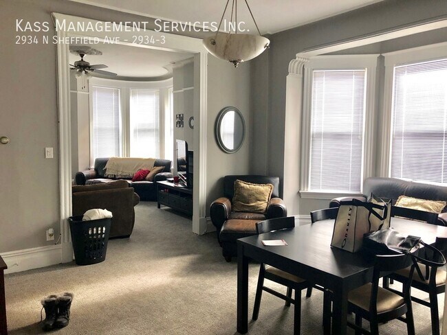 Foto del edificio - 2934 N Sheffield Ave