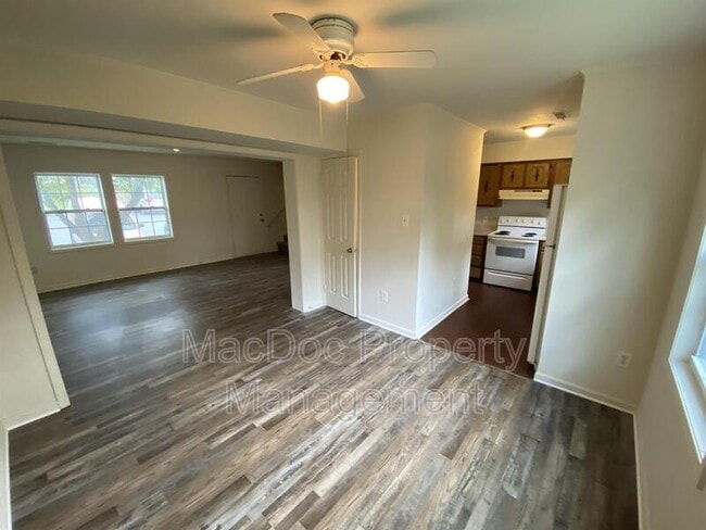 Building Photo - 1840 Picadilly Cir