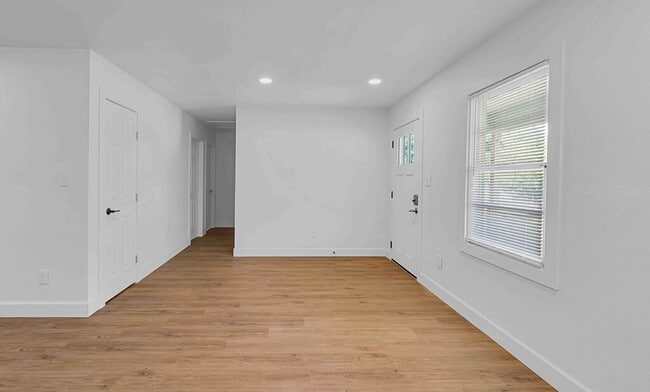 Building Photo - Newly remodeled 4BD 2BA home in Waco