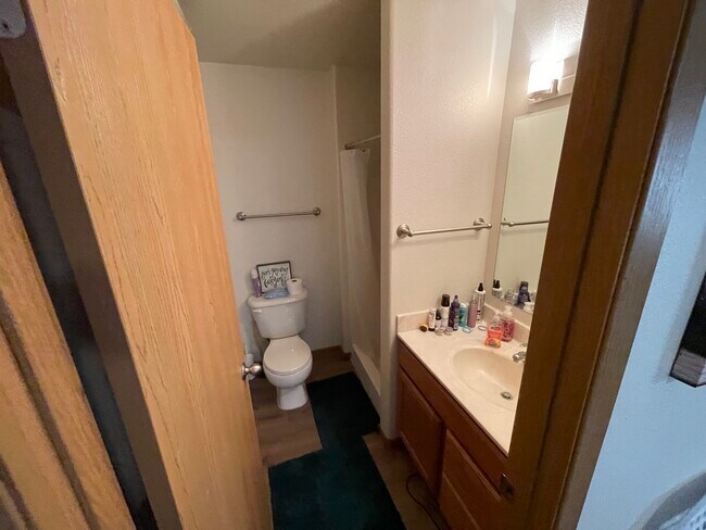 Building Photo - 955 Stahl Ct