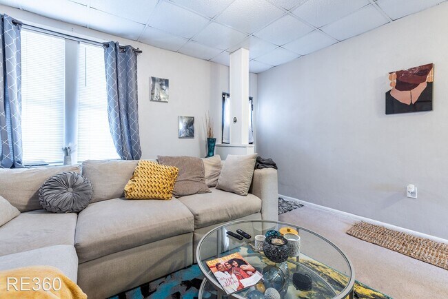 Foto del edificio - 4 br, 1.5 bath House - 428 Natchez Mt Wash...