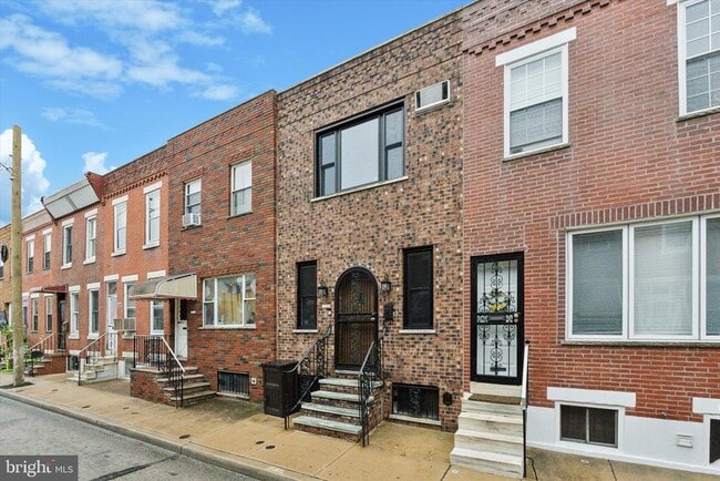 Building Photo - 1142 Tree St