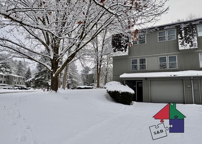 Photo - Modern 3 Bedroom 2.5 Bathroom Shelburne Apartment!