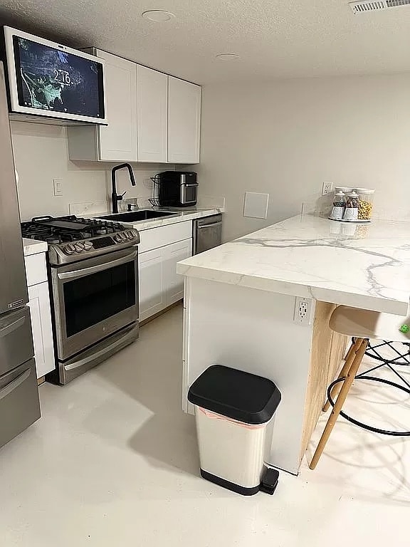 Cocina 2 - 2954 Apache Ln