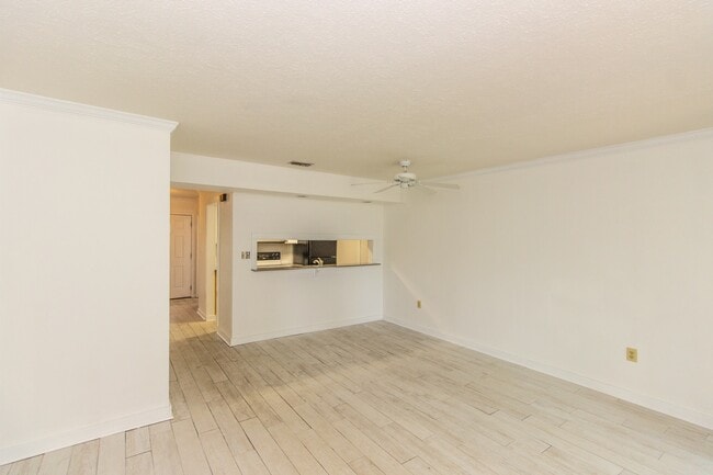 Building Photo - 1464 Glenns Bay Road