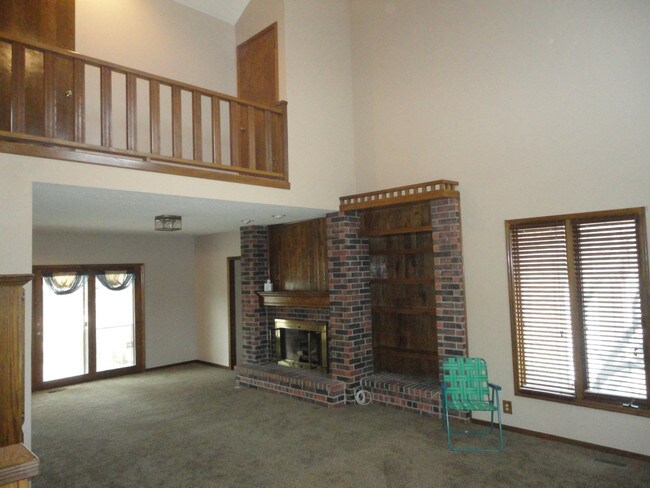 Building Photo - 11. Burton