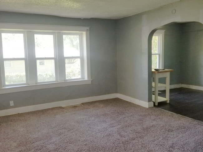 Building Photo - 8200 Wayne Ave