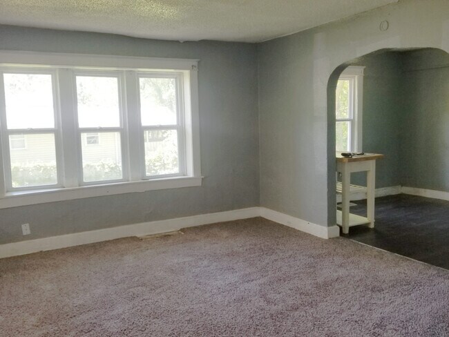 Foto del edificio - 8200 Wayne Ave