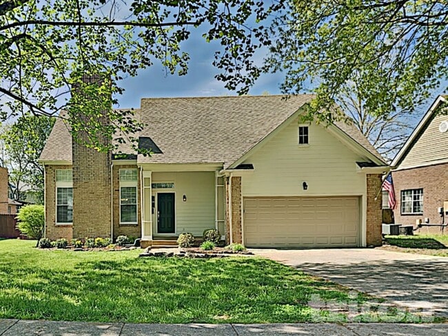 Building Photo - 304 Park Glen Dr