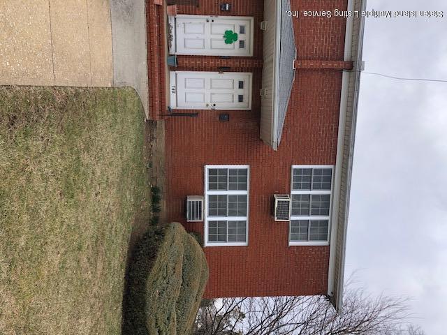 Primary Photo - 348 Manor Rd