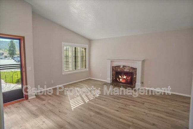 Foto del edificio - 27553 Saffron Ln